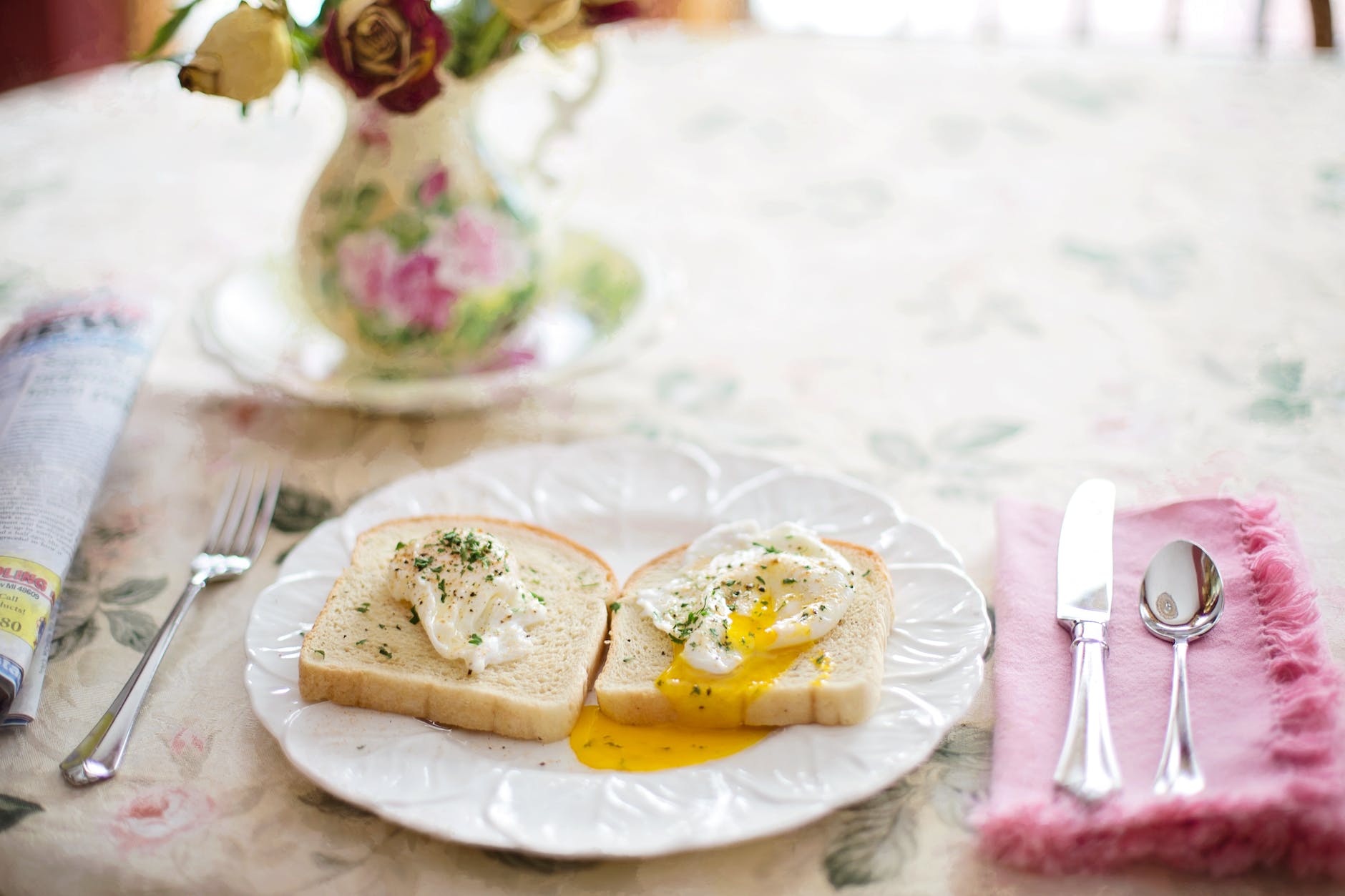 bread in plate